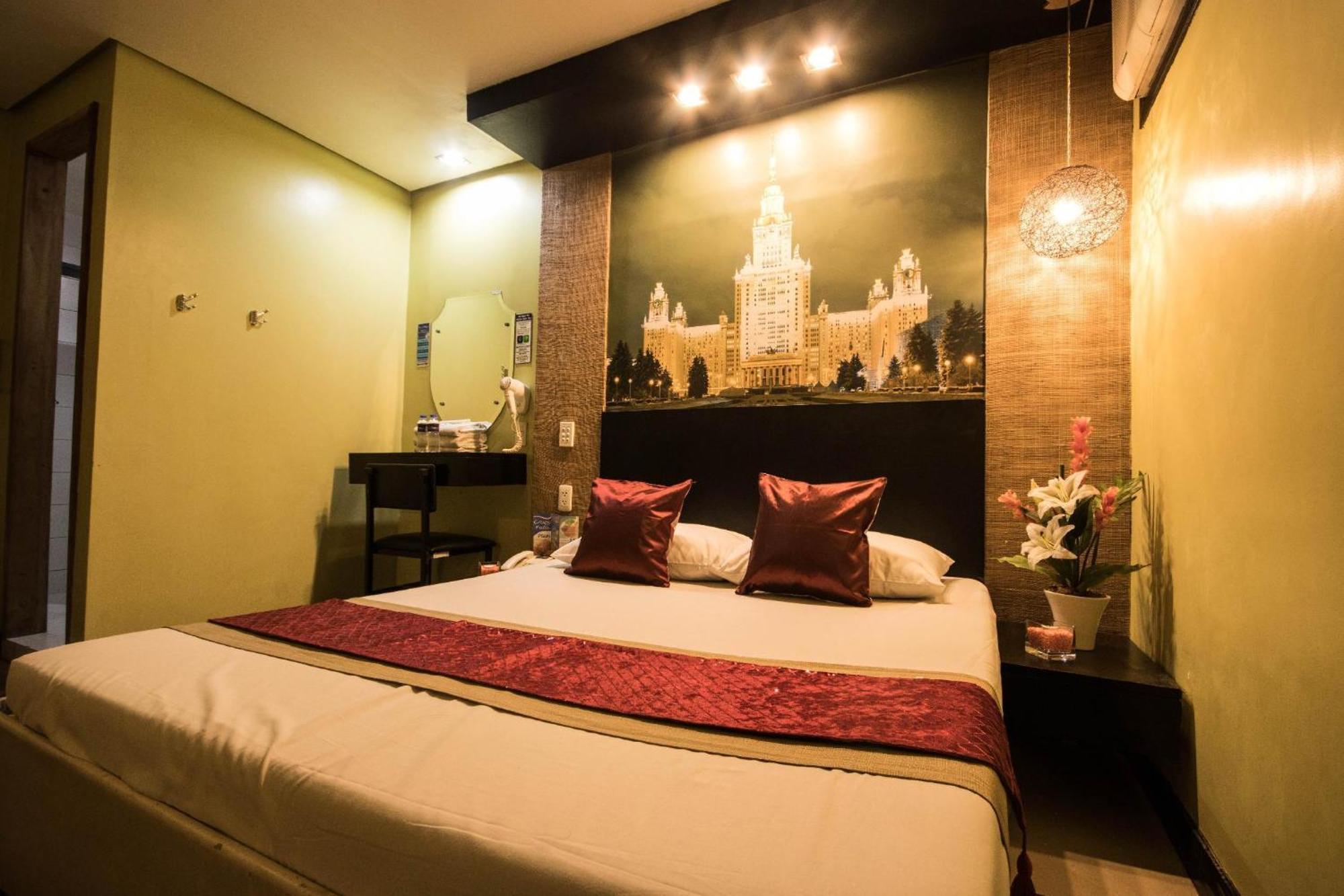 Hotel Dreamworld Araneta Cubao Bagian luar foto